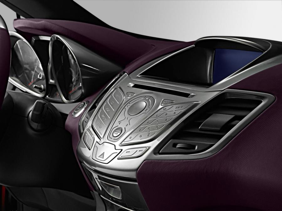  Ford Verve Concept 2007 года  (фото 12 из 37)